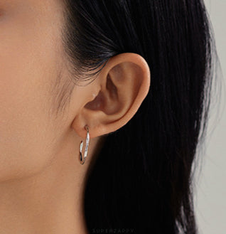 Geometric Irregular C-Shaped Earrings