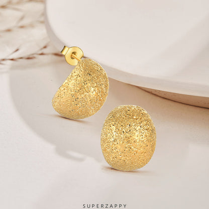 Niche Geometric Textured Round Stud Earrings